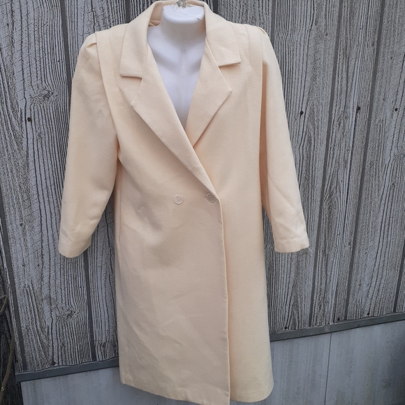 Vintage Coat - Picture 2 of 10